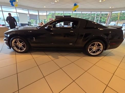 Used 2009 Ford Mustang Shelby GT500 RWD image 4