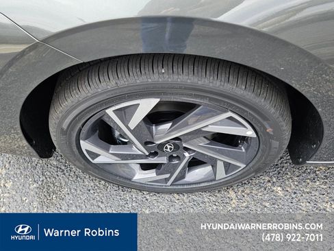 New 2026 Hyundai Elantra Limited w/ Cargo Package image 16