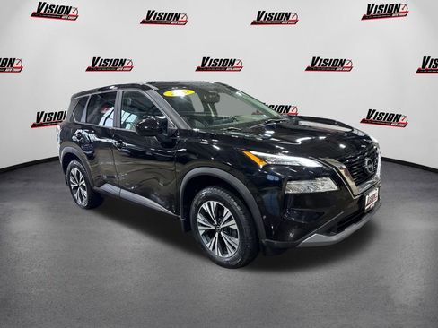 Used 2023 Nissan Rogue SV image 3