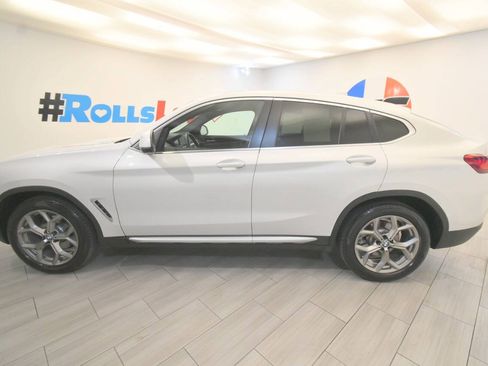 Used 2022 BMW X4 xDrive30i w/ Premium Package 2 AWD/4WD image 2