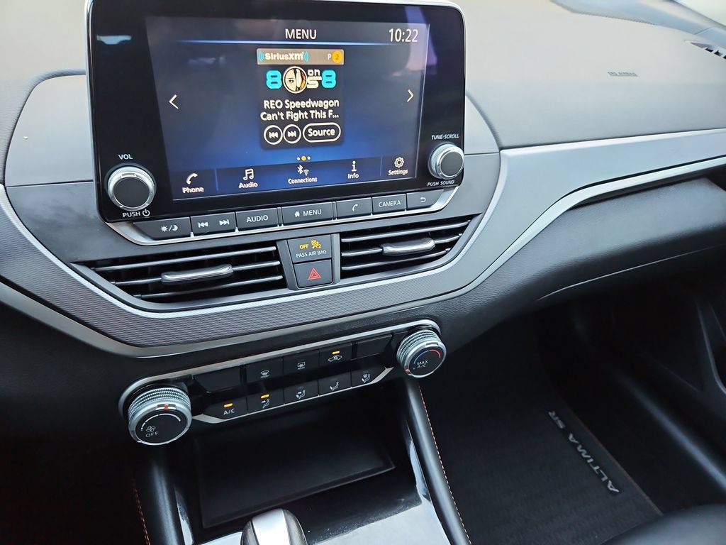 Used 2024 Nissan Altima 2.5 SR FWD image 33