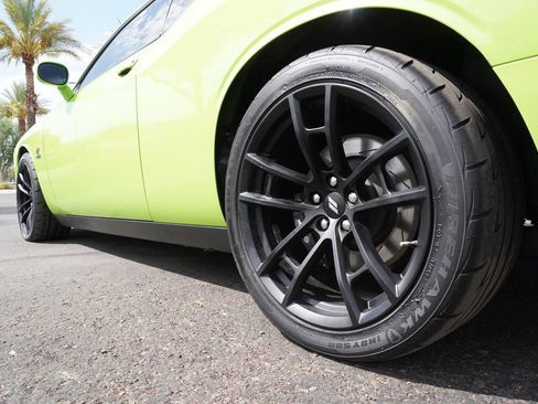 Used 2019 Dodge Challenger R/T Scat Pack w/ 1320 Drag Pack RWD image 6