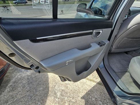 Used 2007 Hyundai Santa Fe GLS image 17