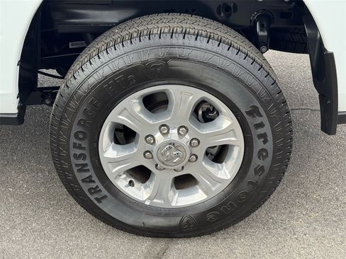 Used 2025 RAM 2500 Big Horn w/ Bed Convenience Group image 9