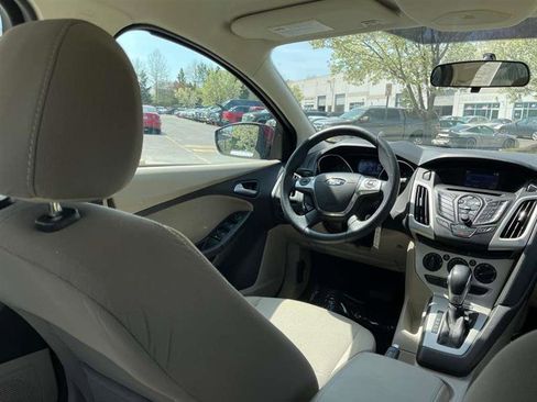 Used 2014 Ford Focus SE image 55