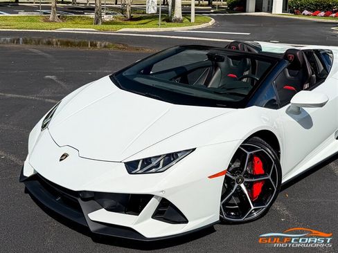 Used 2020 Lamborghini Huracan EVO AWD/4WD image 10