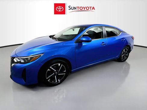 Used 2024 Nissan Sentra SV FWD image 9