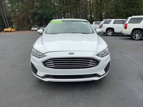 Used 2020 Ford Fusion SE FWD image 2