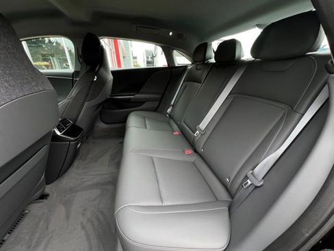 Used 2025 Lucid Air Touring AWD/4WD image 20