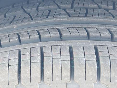 Used 2018 Mercedes-Benz GLC 300 4MATIC image 7