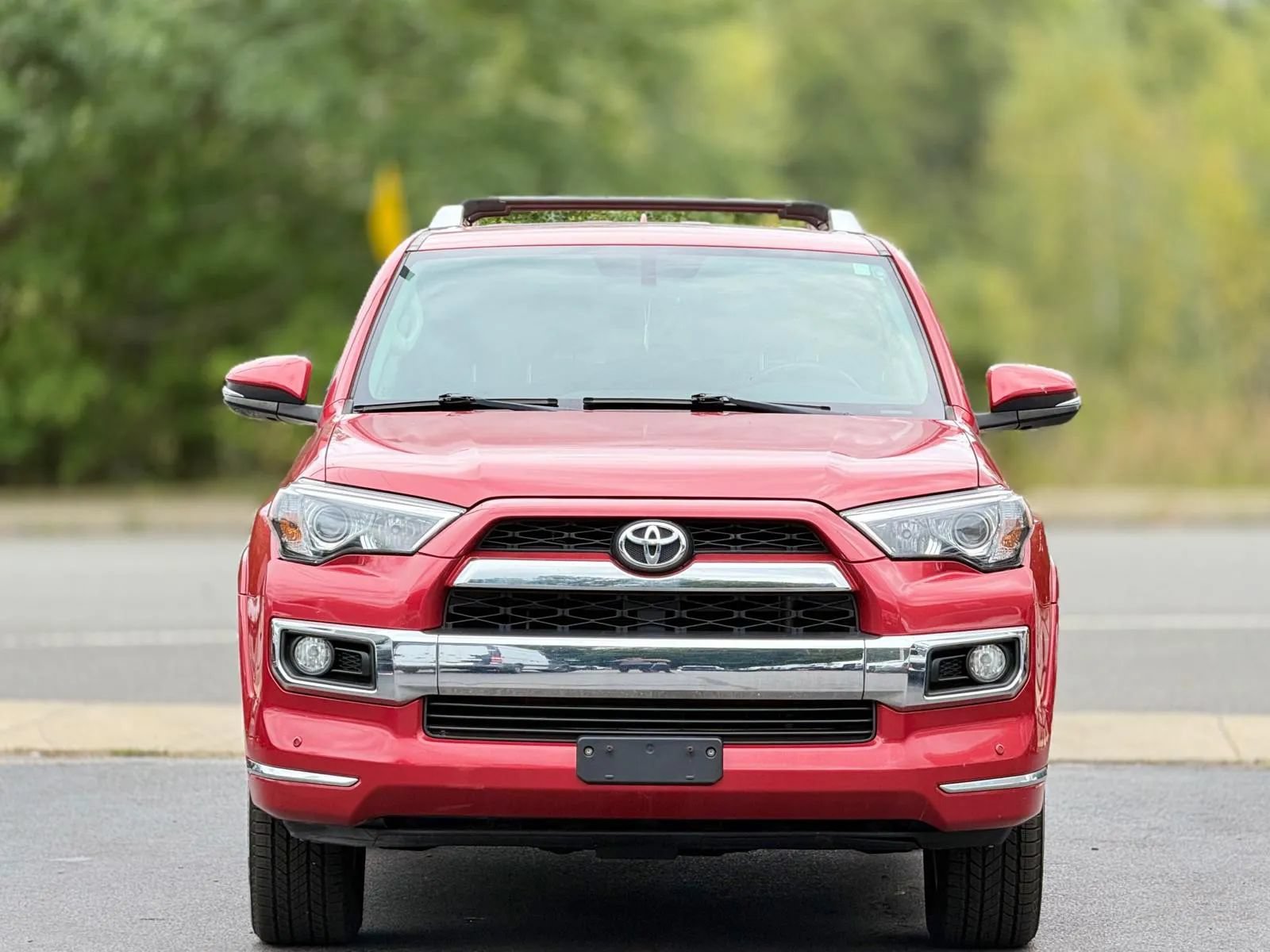 Used 2014 Toyota 4Runner Limited AWD/4WD image 3