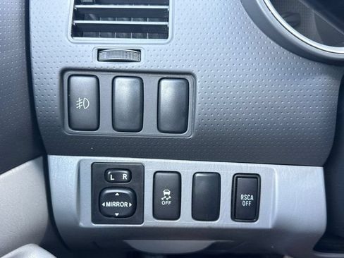 Used 2012 Toyota Tacoma 4x4 Double Cab w/ SR5 Pkg image 25