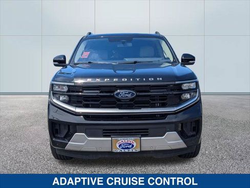 Certified 2025 Ford Expedition Platinum AWD/4WD image 8