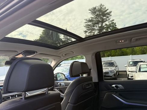 Used 2022 BMW X7 xDrive40i w/ Premium Package AWD/4WD image 20