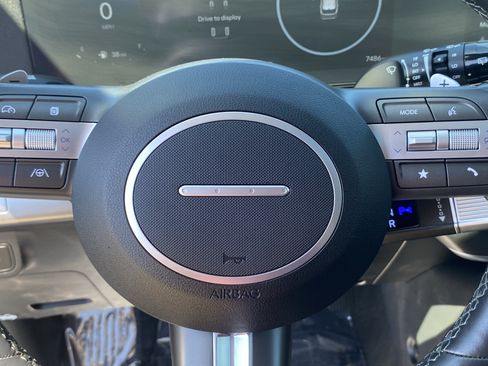 Certified 2025 Hyundai Kona Limited FWD image 23