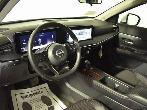 Certified 2025 Nissan Kicks SR image 12