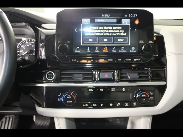 Used 2022 Nissan Pathfinder Platinum AWD/4WD image 25