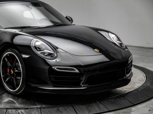 Used 2015 Porsche 911 Turbo image 34