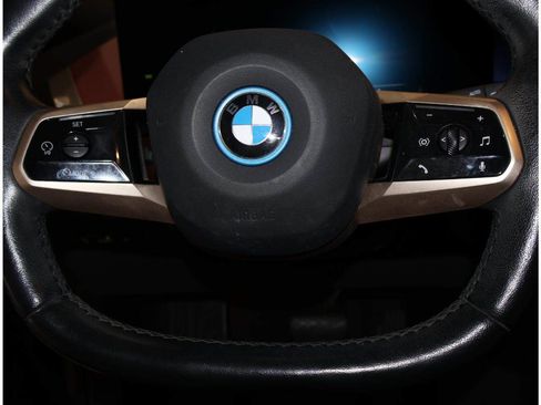 Certified 2023 BMW iX xDrive50 w/ Premium Package AWD/4WD image 22
