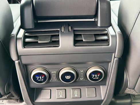 New 2026 Land Rover Defender 110 S AWD/4WD image 18