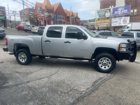 Used 2013 Chevrolet Silverado 3500 W/T w/ Snow Plow Prep Package AWD/4WD image 5