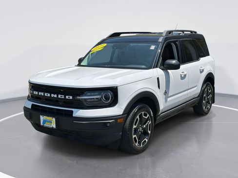 Used 2023 Ford Bronco Sport Outer Banks AWD/4WD image 4