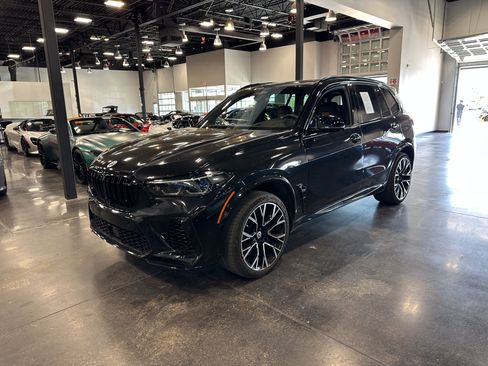 Used 2022 BMW X5 M w/ Competition Package 2 AWD/4WD image 2
