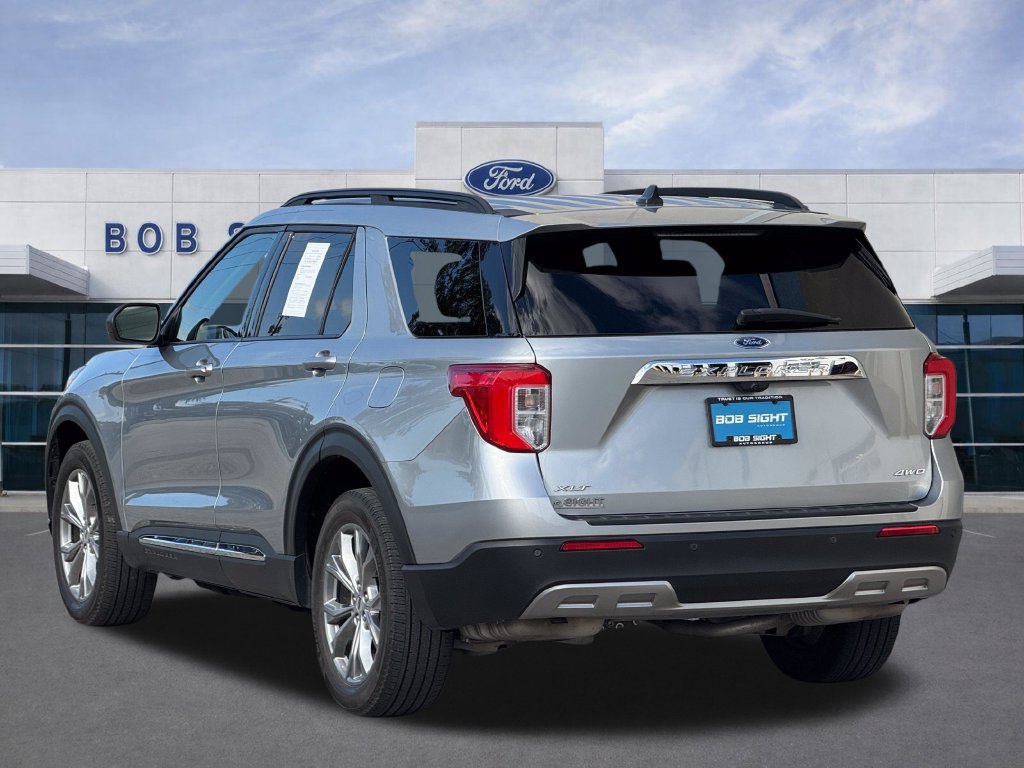 Used 2023 Ford Explorer XLT w/ Equipment Group 202A AWD/4WD image 35