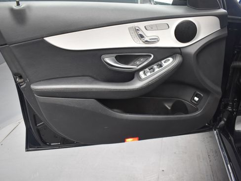 Used 2018 Mercedes-Benz C 300 4MATIC Sedan image 7