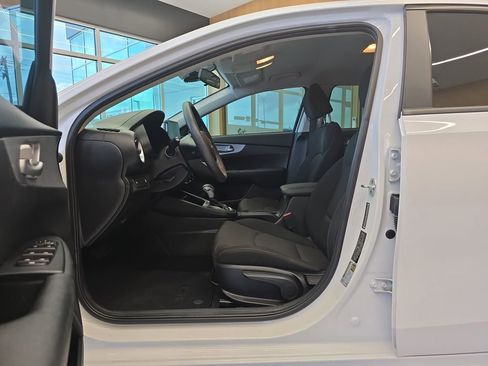 Certified 2023 Kia Forte LXS image 13