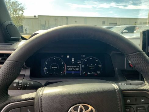 New 2025 Toyota Tacoma TRD Off-Road w/ TRD Off Road Premium Package image 29