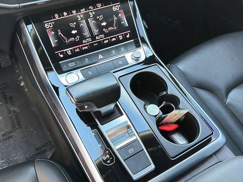 Used 2019 Audi Q8 Premium Plus w/ Premium Plus AWD/4WD image 11