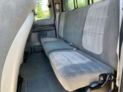 Used 2002 Ford F250 XLT image 29