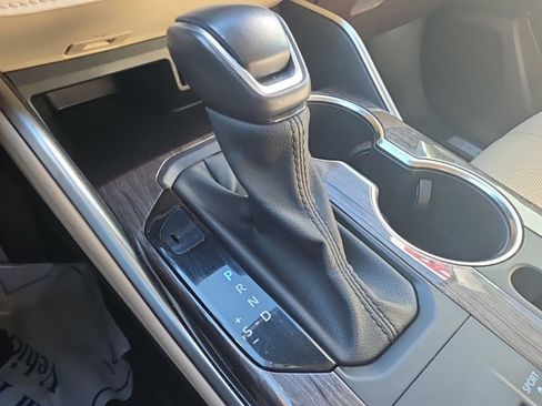 Used 2021 Toyota Highlander Limited image 32