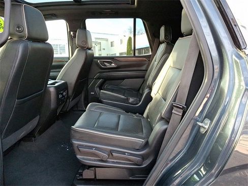 Used 2021 Chevrolet Tahoe Premier w/ Premium Package image 10