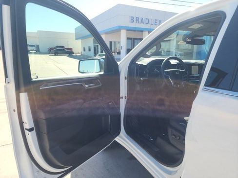 New 2026 Chevrolet Silverado 1500 LTZ w/ Z71 Off-Road Package image 21