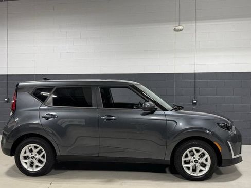 Used 2024 Kia Soul LX w/ Option Group 015 FWD image 14