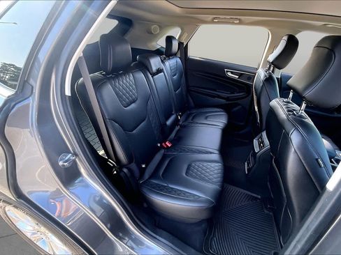 Used 2023 Ford Edge Titanium AWD/4WD image 20