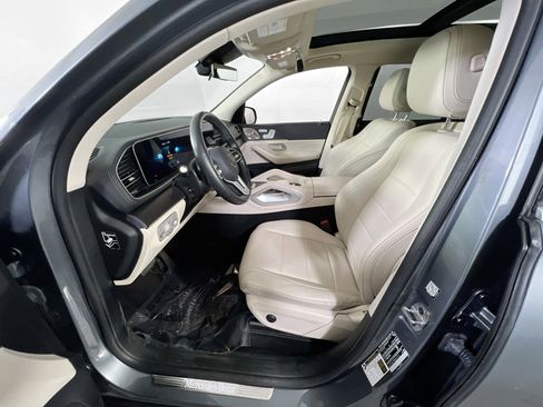 Used 2021 Mercedes-Benz GLS 450 4MATIC image 21