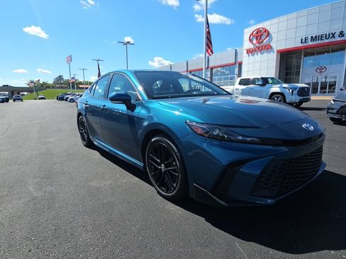 Certified 2026 Toyota Camry SE FWD image 1