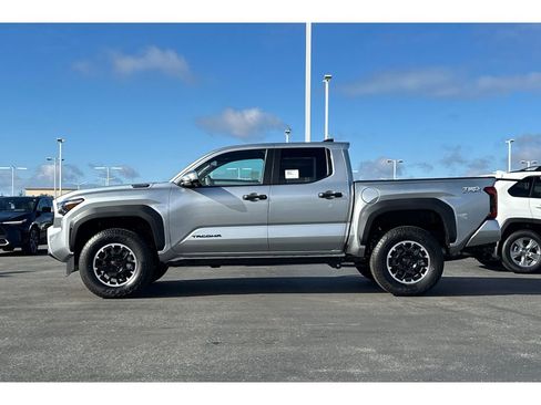 New 2026 Toyota Tacoma TRD Off-Road AWD/4WD image 6