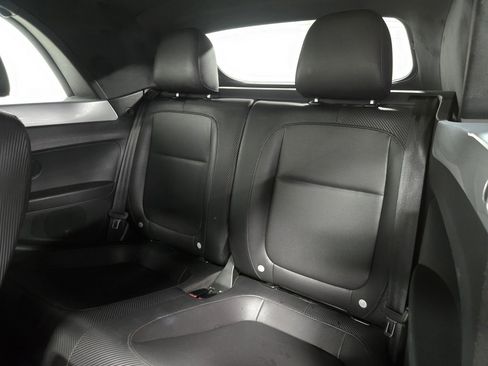Used 2013 Volkswagen Beetle 2.5 image 29