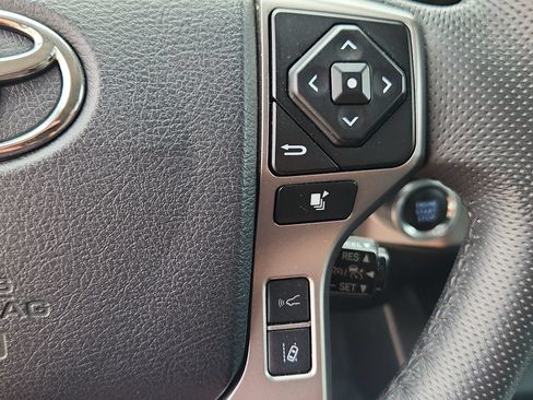 Used 2023 Toyota Tacoma SR5 w/ Technology Package AWD/4WD image 21