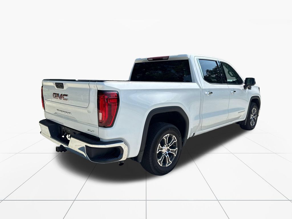 Used 2025 GMC Sierra 1500 SLT RWD image 8