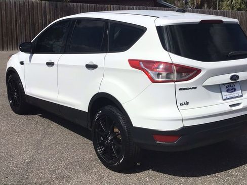 Used 2015 Ford Escape S image 7