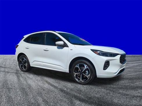 New 2026 Ford Escape ST-Line Elite w/ Class II Trailer Tow Package image 2