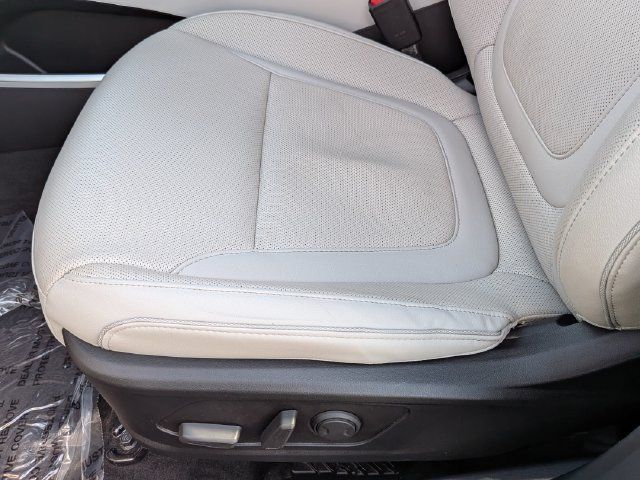 Used 2023 Hyundai Tucson Limited w/ Cargo Package AWD/4WD image 15