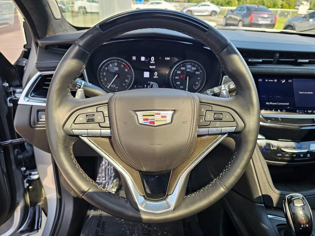 Certified 2025 Cadillac XT6 Sport w/ Platinum Package AWD/4WD image 28
