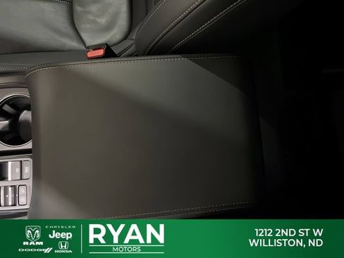 Used 2023 Honda Pilot EX-L image 25