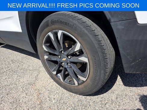 Used 2022 Chevrolet TrailBlazer LT w/ Convenience Package FWD image 7